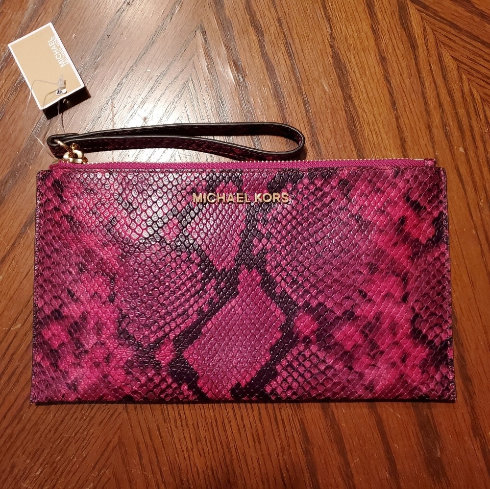 New Michael Kors wristlet